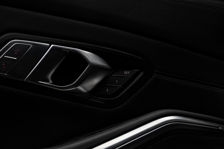 BMW M3 Touring xDrive Competition *Facelift 530pk / Carbon pack / Harman-Kardon / Head-up Display / Surround-view / Memory*