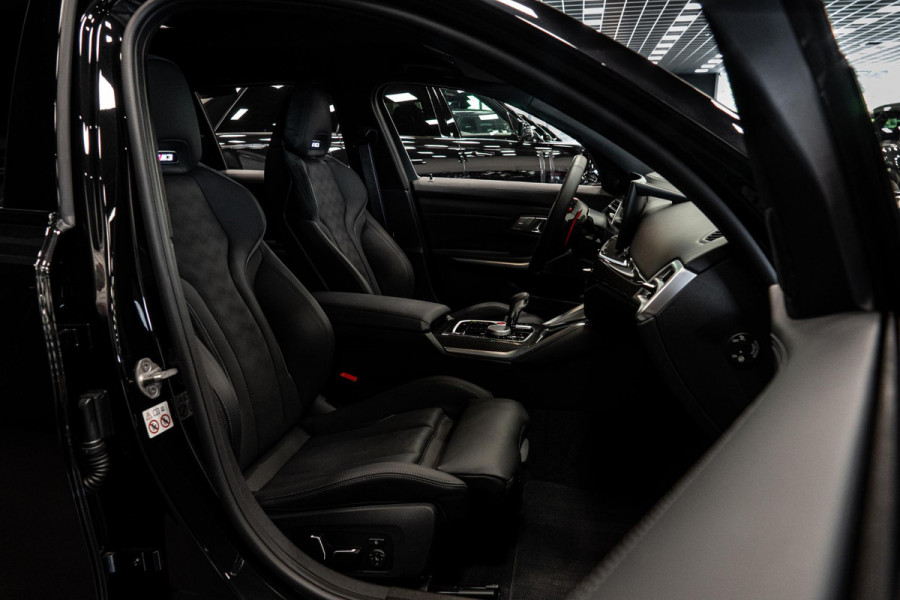 BMW M3 Touring xDrive Competition *Facelift 530pk / Carbon pack / Harman-Kardon / Head-up Display / Surround-view / Memory*