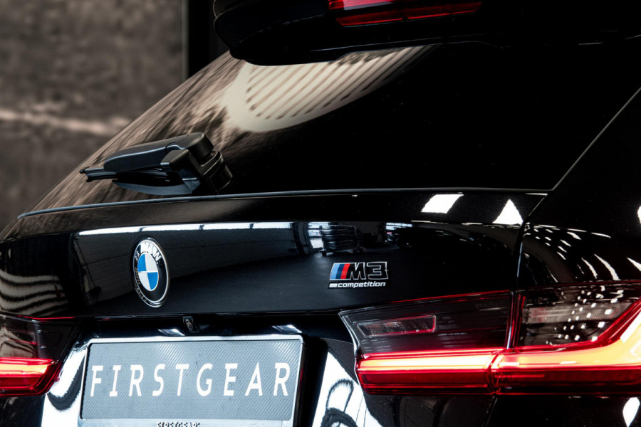 BMW M3 Touring xDrive Competition *Facelift 530pk / Carbon pack / Harman-Kardon / Head-up Display / Surround-view / Memory*