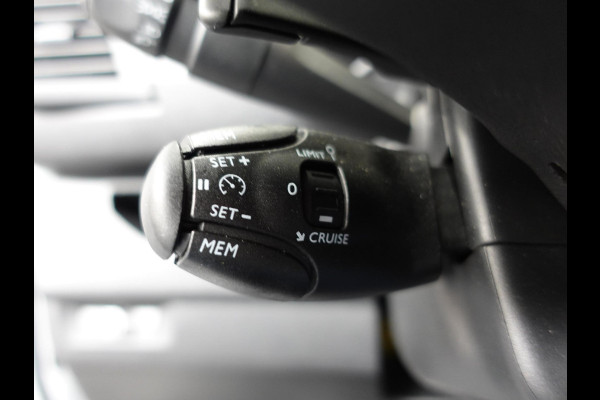 Opel Vivaro 2.0 BlueHDi 145PK L3 Automaat Airco Bluetooth Cruise Control Navigatie Trekhaak