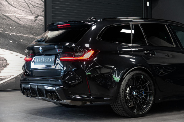 BMW M3 Touring xDrive Competition *Facelift 530pk / Carbon pack / Harman-Kardon / Head-up Display / Surround-view / Memory*