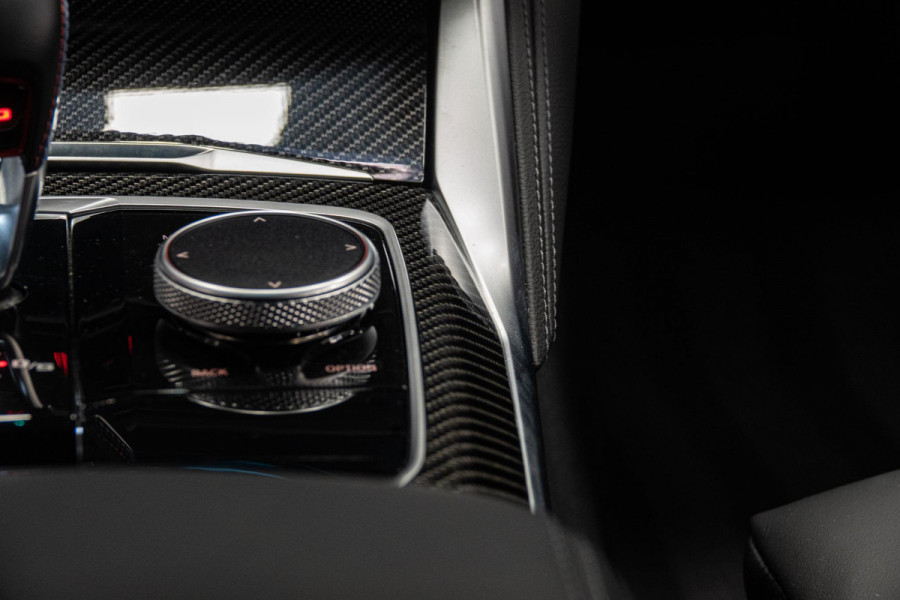 BMW M3 Touring xDrive Competition *Facelift 530pk / Carbon pack / Harman-Kardon / Head-up Display / Surround-view / Memory*