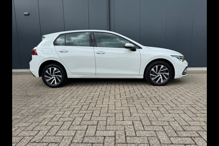 Volkswagen Golf 1.4 eHybrid * Visueel Cockpit * Cruise * Rijstrooksensor * AppleCarPlay *
