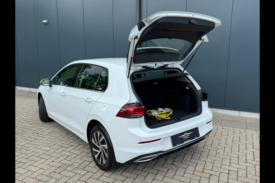 Volkswagen Golf 1.4 eHybrid * Visueel Cockpit * Cruise * Rijstrooksensor * AppleCarPlay *