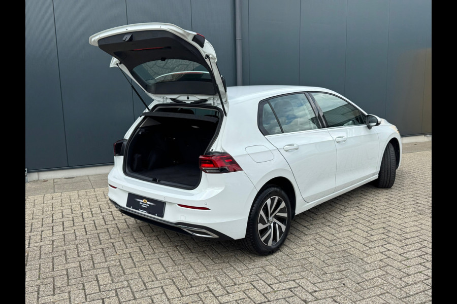 Volkswagen Golf 1.4 eHybrid * Visueel Cockpit * Cruise * Rijstrooksensor * AppleCarPlay *