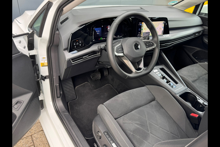 Volkswagen Golf 1.4 eHybrid * Visueel Cockpit * Cruise * Rijstrooksensor * AppleCarPlay *
