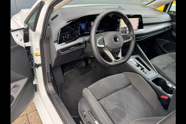 Volkswagen Golf 1.4 eHybrid * Visueel Cockpit * Cruise * Rijstrooksensor * AppleCarPlay *