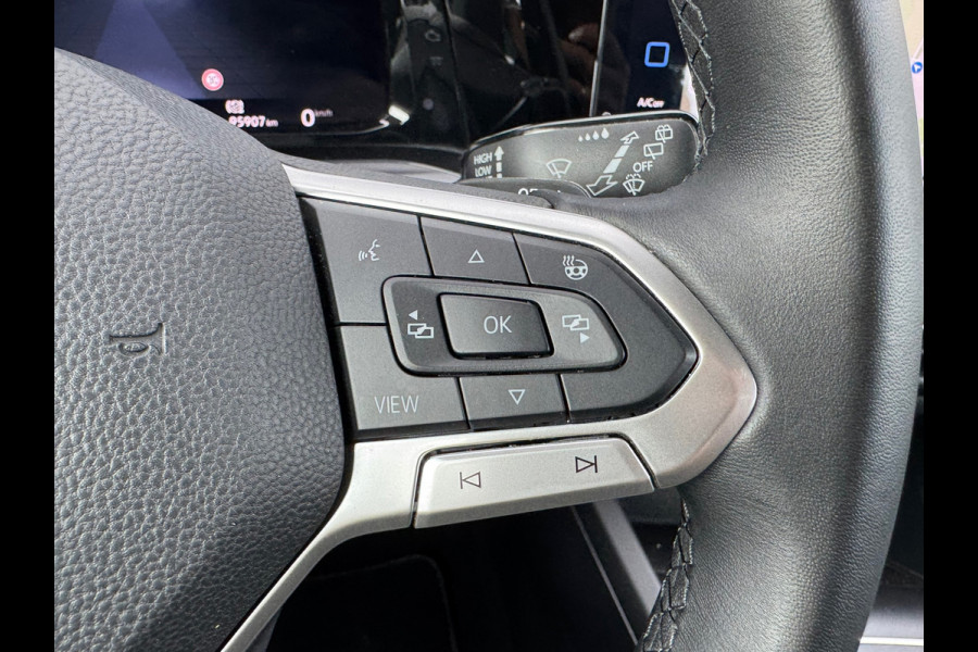 Volkswagen Golf 1.4 eHybrid * Visueel Cockpit * Cruise * Rijstrooksensor * AppleCarPlay *