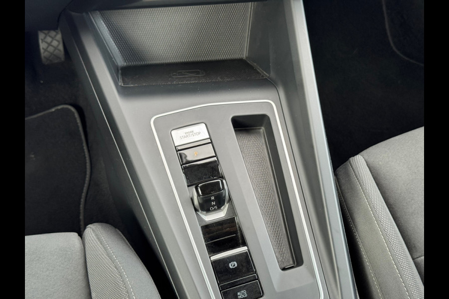 Volkswagen Golf 1.4 eHybrid * Visueel Cockpit * Cruise * Rijstrooksensor * AppleCarPlay *