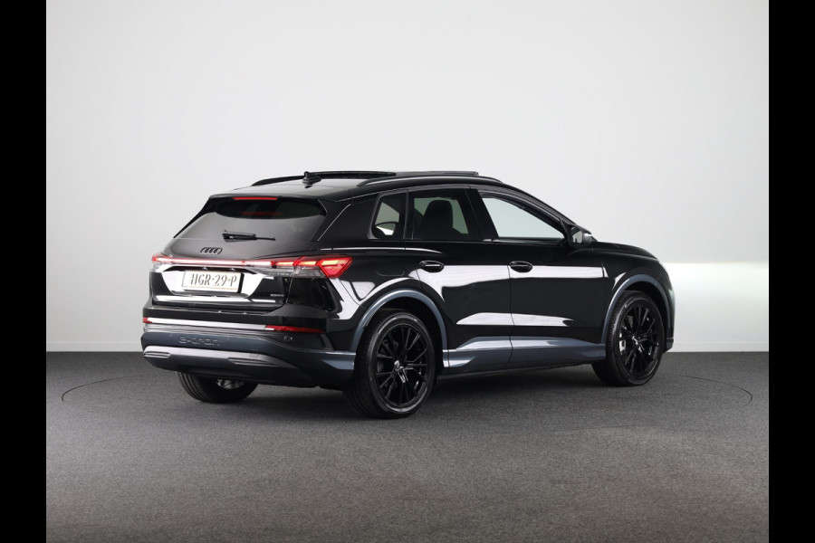 Audi Q4 e-tron 45 quattro Advanced edition 82 kWh 286pk | Panoramadak | 20 inch lichtmetalen velgen | Parkeercamera | Adaptieve cruise controle