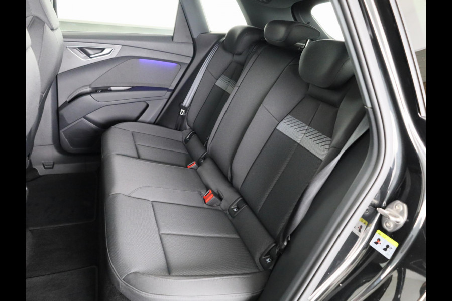 Audi Q4 e-tron 45 quattro Advanced edition 82 kWh 286pk | Panoramadak | 20 inch lichtmetalen velgen | Parkeercamera | Adaptieve cruise controle