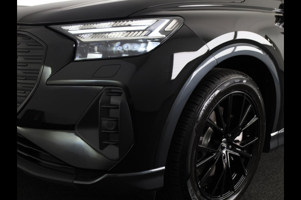 Audi Q4 e-tron 45 quattro Advanced edition 82 kWh 286pk | Panoramadak | 20 inch lichtmetalen velgen | Parkeercamera | Adaptieve cruise controle