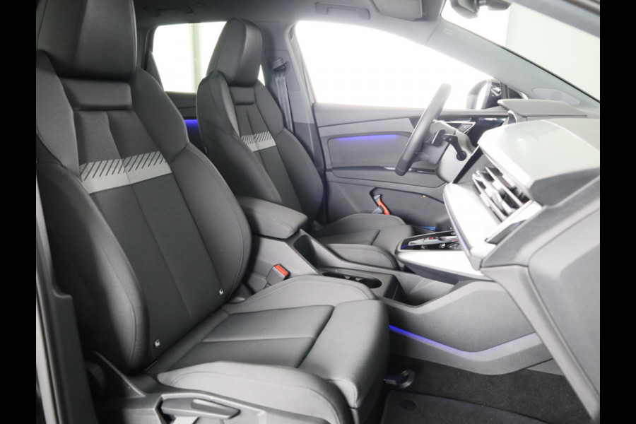Audi Q4 e-tron 45 quattro Advanced edition 82 kWh 286pk | Panoramadak | 20 inch lichtmetalen velgen | Parkeercamera | Adaptieve cruise controle