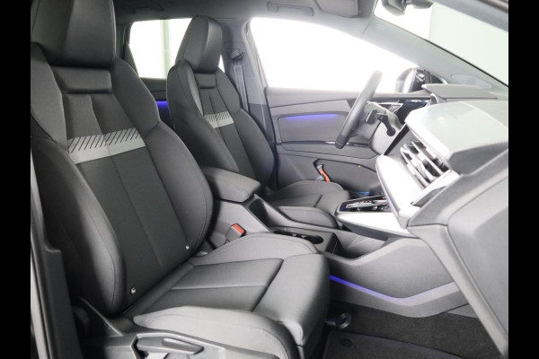 Audi Q4 e-tron 45 quattro Advanced edition 82 kWh 286pk | Panoramadak | 20 inch lichtmetalen velgen | Parkeercamera | Adaptieve cruise controle