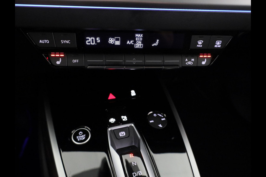 Audi Q4 e-tron 45 quattro Advanced edition 82 kWh 286pk | Panoramadak | 20 inch lichtmetalen velgen | Parkeercamera | Adaptieve cruise controle