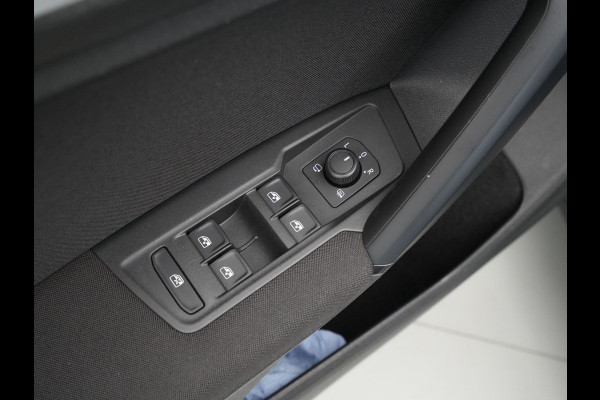 Volkswagen Tiguan 1.5 TSI 130pk R-Line Navi via App Led Pdc Virtual Cockpit 233