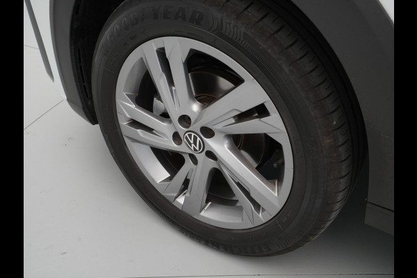 Volkswagen Taigo 1.0 TSI 110pk R-Line Panorama Navi via App Pdc Airco 123