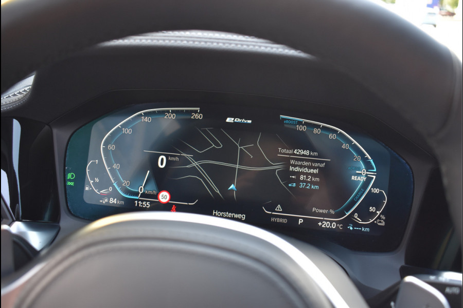BMW 3 Serie Touring 330e xDrive M-Sport 292 Pk Pano Memory Head-Up Laser Vol Leder 19 Inch