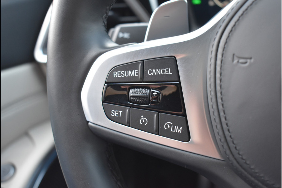 BMW 3 Serie Touring 330e xDrive M-Sport 292 Pk Pano Memory Head-Up Laser Vol Leder 19 Inch