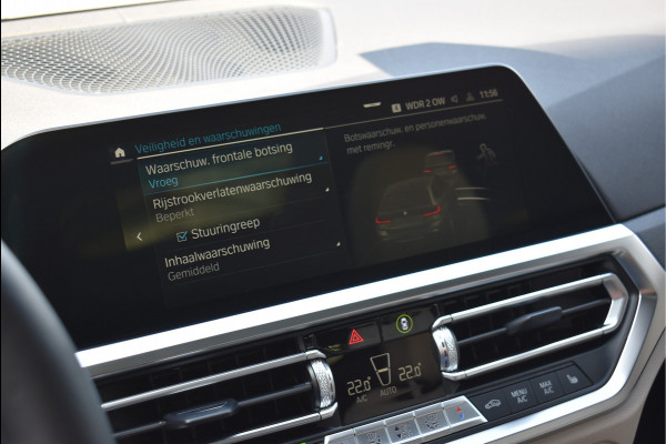 BMW 3 Serie Touring 330e xDrive M-Sport 292 Pk Pano Memory Head-Up Laser Vol Leder 19 Inch