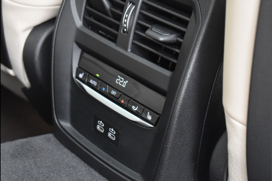 BMW 3 Serie Touring 330e xDrive M-Sport 292 Pk Pano Memory Head-Up Laser Vol Leder 19 Inch