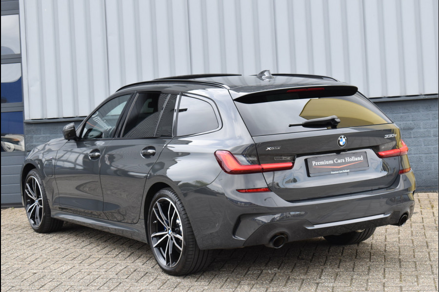 BMW 3 Serie Touring 330e xDrive M-Sport 292 Pk Pano Memory Head-Up Laser Vol Leder 19 Inch