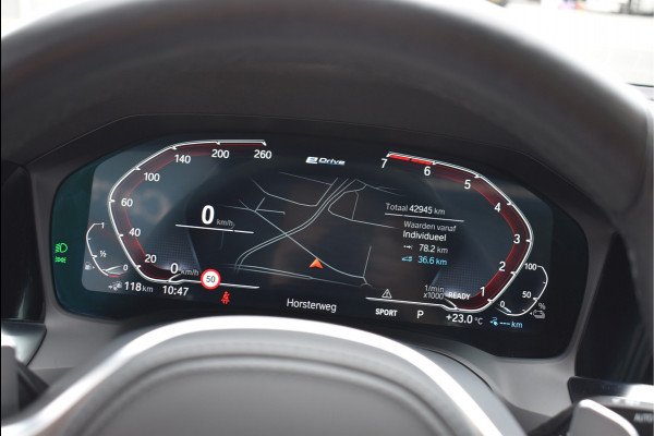 BMW 3 Serie Touring 330e xDrive M-Sport 292 Pk Pano Memory Head-Up Laser Vol Leder 19 Inch