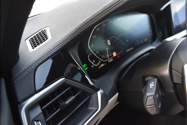 BMW 3 Serie Touring 330e xDrive M-Sport 292 Pk Pano Memory Head-Up Laser Vol Leder 19 Inch