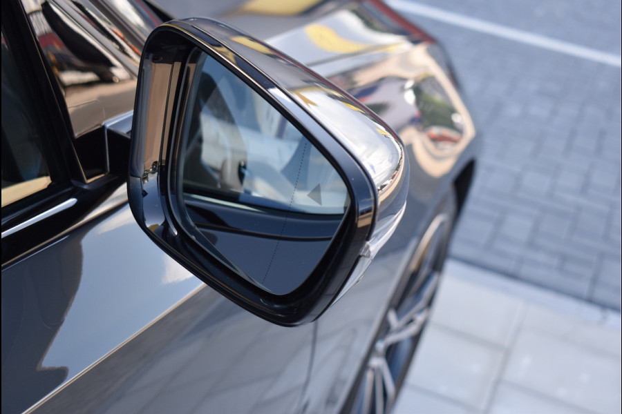 BMW 3 Serie Touring 330e xDrive M-Sport 292 Pk Pano Memory Head-Up Laser Vol Leder 19 Inch