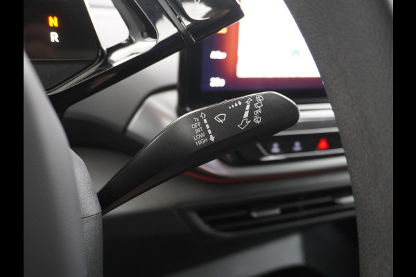 Volkswagen ID.4 170PK 52kWh Pure Cruise control adaptief Apple Carplay/Android Auto Navi Ecc Pdc Head-Up Display DAB Keyless Led Koplampen Lmv W Multimedia Pakket Plus Dynamische besturing Geluidsisolerend glas Connected services Draadloze telefoonlader Verkeersbord detectie Nieuwprijs € 40.405,-