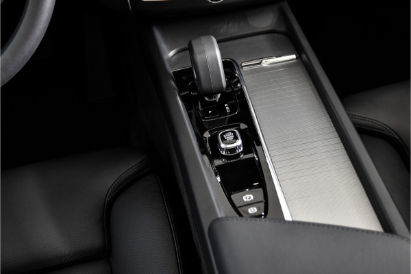 Volvo XC60 2.0 T6 Plug-in hybrid AWD Plus Dark | S/K-Panodak | Dig. Cockpit | Adapt. Cruise | Memory Stoelen | Elek. Klep | Stoel-+stuurverw. | 360 Camera | Harman/Kardon | NAV+App. Connect | LM 19" | 9452