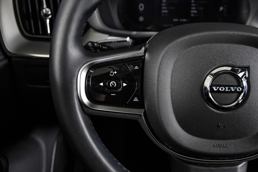 Volvo XC60 2.0 T6 Plug-in hybrid AWD Plus Dark | S/K-Panodak | Dig. Cockpit | Adapt. Cruise | Memory Stoelen | Elek. Klep | Stoel-+stuurverw. | 360 Camera | Harman/Kardon | NAV+App. Connect | LM 19" | 9452