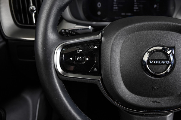 Volvo XC60 2.0 T6 Plug-in hybrid AWD Plus Dark | S/K-Panodak | Dig. Cockpit | Adapt. Cruise | Memory Stoelen | Elek. Klep | Stoel-+stuurverw. | 360 Camera | Harman/Kardon | NAV+App. Connect | LM 19" | 9452