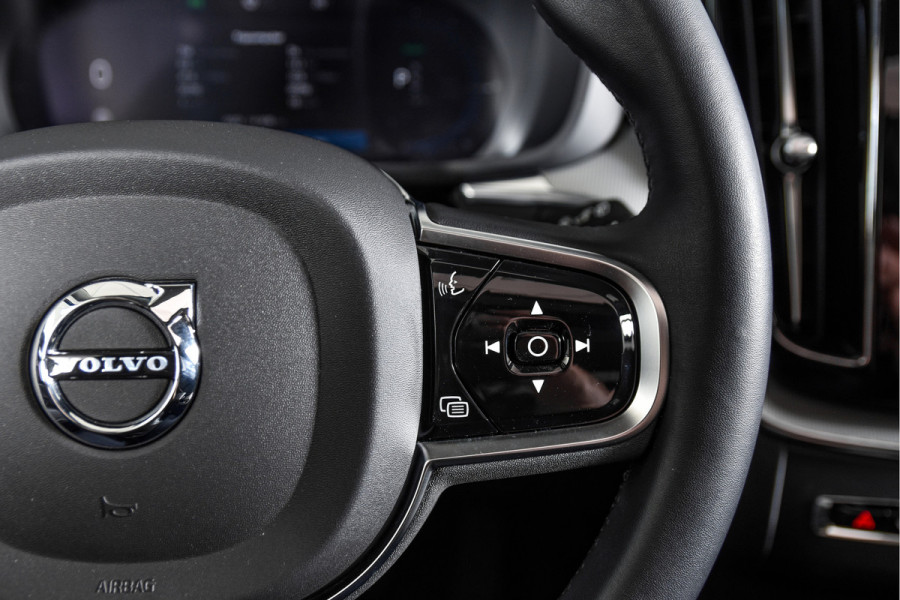 Volvo XC60 2.0 T6 Plug-in hybrid AWD Plus Dark | S/K-Panodak | Dig. Cockpit | Adapt. Cruise | Memory Stoelen | Elek. Klep | Stoel-+stuurverw. | 360 Camera | Harman/Kardon | NAV+App. Connect | LM 19" | 9452