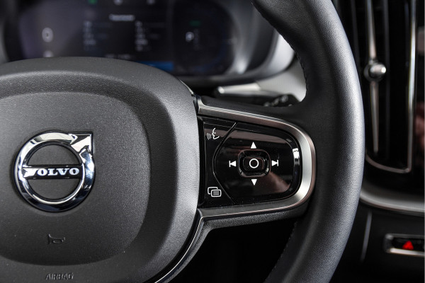Volvo XC60 2.0 T6 Plug-in hybrid AWD Plus Dark | S/K-Panodak | Dig. Cockpit | Adapt. Cruise | Memory Stoelen | Elek. Klep | Stoel-+stuurverw. | 360 Camera | Harman/Kardon | NAV+App. Connect | LM 19" | 9452