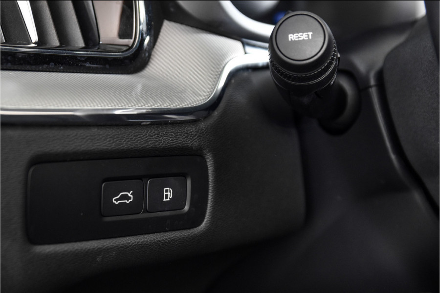Volvo XC60 2.0 T6 Plug-in hybrid AWD Plus Dark | S/K-Panodak | Dig. Cockpit | Adapt. Cruise | Memory Stoelen | Elek. Klep | Stoel-+stuurverw. | 360 Camera | Harman/Kardon | NAV+App. Connect | LM 19" | 9452