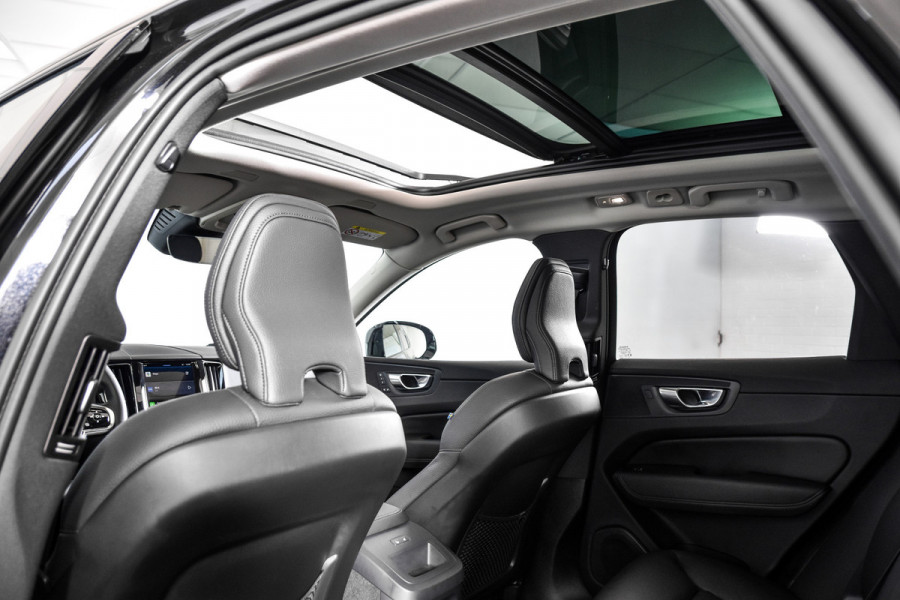 Volvo XC60 2.0 T6 Plug-in hybrid AWD Plus Dark | S/K-Panodak | Dig. Cockpit | Adapt. Cruise | Memory Stoelen | Elek. Klep | Stoel-+stuurverw. | 360 Camera | Harman/Kardon | NAV+App. Connect | LM 19" | 9452