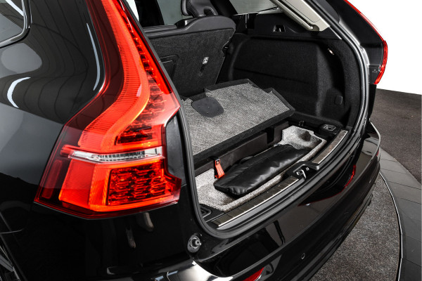 Volvo XC60 2.0 T6 Plug-in hybrid AWD Plus Dark | S/K-Panodak | Dig. Cockpit | Adapt. Cruise | Memory Stoelen | Elek. Klep | Stoel-+stuurverw. | 360 Camera | Harman/Kardon | NAV+App. Connect | LM 19" | 9452