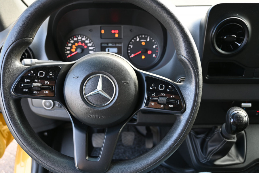 Mercedes-Benz Sprinter 316 CDI Dubbele cabine open laadbak 3500kg trekhaak, Standkachel, MBUX