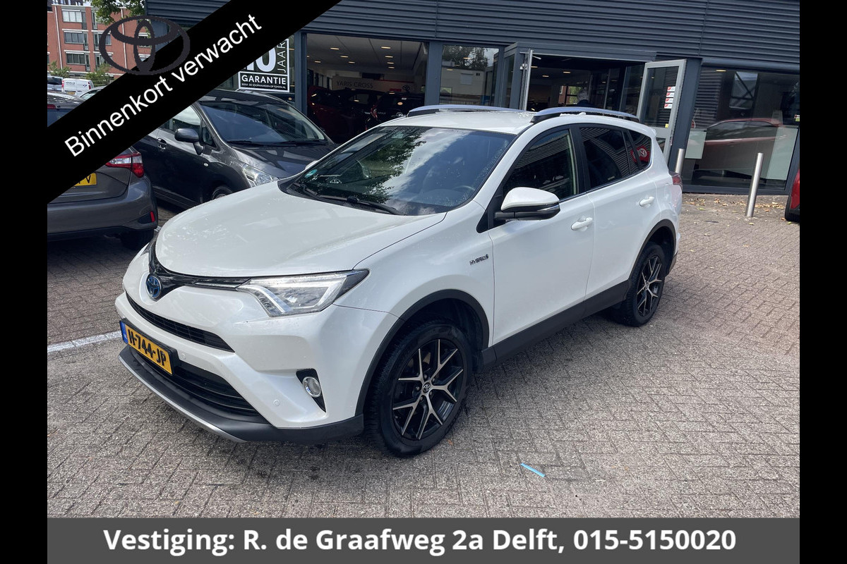 Toyota RAV4 2.5 Hybrid AWD Executive Business | 1650KG trekgewicht | Parkeersensoren | Navigatie | Afneembare Trekhaak Toyota RAV4 2.5 Hybrid AWD Executive Business | 1650KG trekgewicht | Parkeersensoren | Navigatie | Afneembare Trekhaak