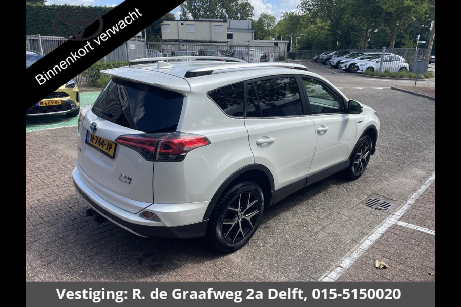Toyota RAV4 2.5 Hybrid AWD Executive Business | 1650KG trekgewicht | Parkeersensoren | Navigatie | Afneembare Trekhaak