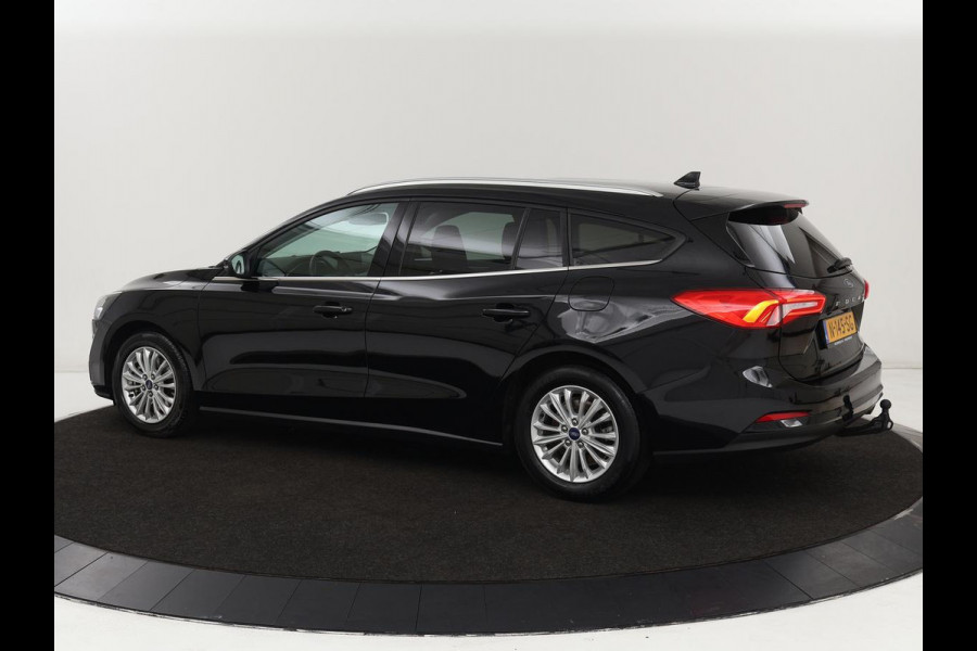 Ford Focus 1.0 EcoBoost Titanium X | Stoel & stuurverwarming | Trekhaak | Adaptive cruise | Camera | Full LED | Carplay | B&O Sound | Digital Cockpit | Keyless | Climate control
