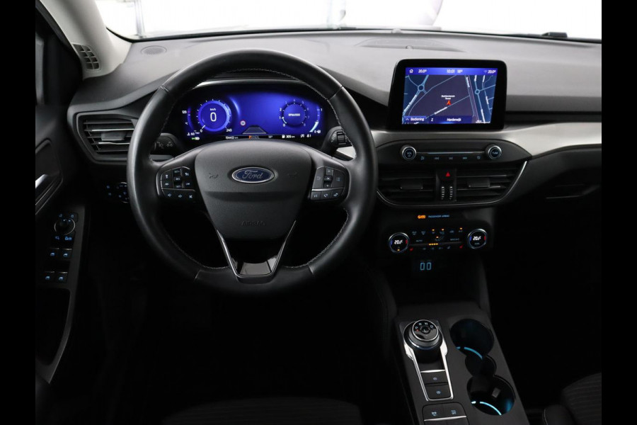 Ford Focus 1.0 EcoBoost Titanium X | Stoel & stuurverwarming | Trekhaak | Adaptive cruise | Camera | Full LED | Carplay | B&O Sound | Digital Cockpit | Keyless | Climate control