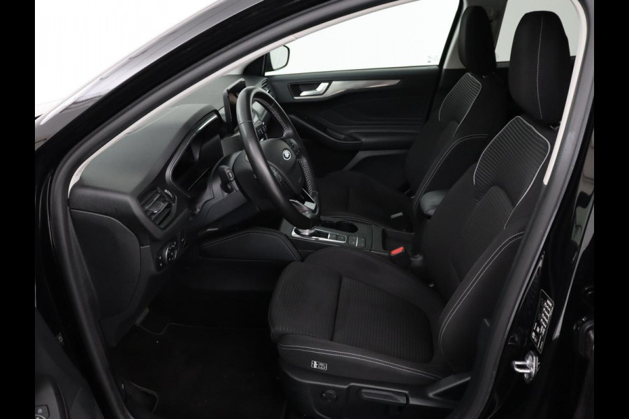 Ford Focus 1.0 EcoBoost Titanium X | Stoel & stuurverwarming | Trekhaak | Adaptive cruise | Camera | Full LED | Carplay | B&O Sound | Digital Cockpit | Keyless | Climate control