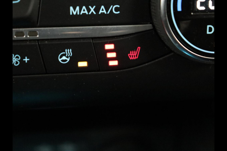 Ford Focus 1.0 EcoBoost Titanium X | Stoel & stuurverwarming | Trekhaak | Adaptive cruise | Camera | Full LED | Carplay | B&O Sound | Digital Cockpit | Keyless | Climate control