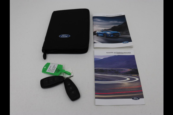 Ford Focus 1.0 EcoBoost Titanium X | Stoel & stuurverwarming | Trekhaak | Adaptive cruise | Camera | Full LED | Carplay | B&O Sound | Digital Cockpit | Keyless | Climate control