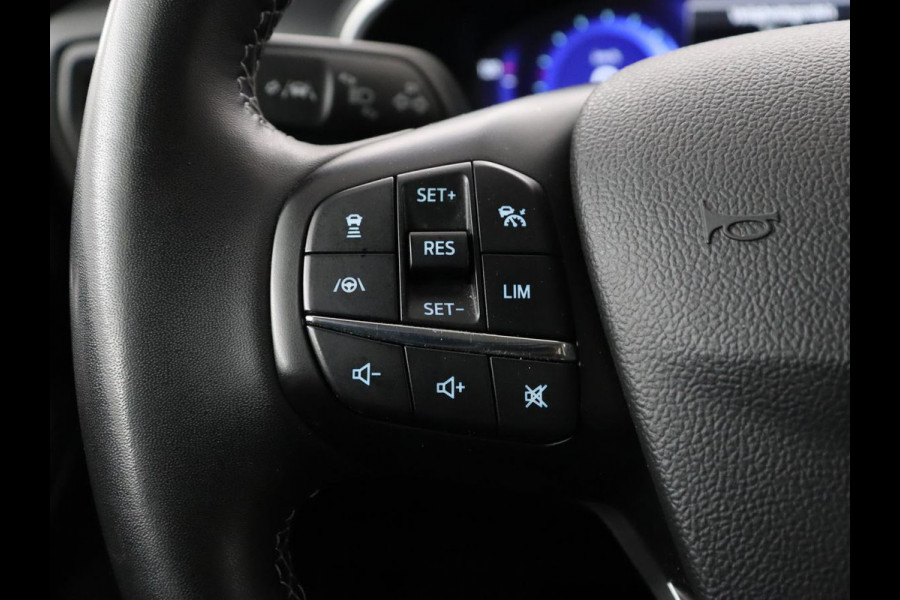 Ford Focus 1.0 EcoBoost Titanium X | Stoel & stuurverwarming | Trekhaak | Adaptive cruise | Camera | Full LED | Carplay | B&O Sound | Digital Cockpit | Keyless | Climate control
