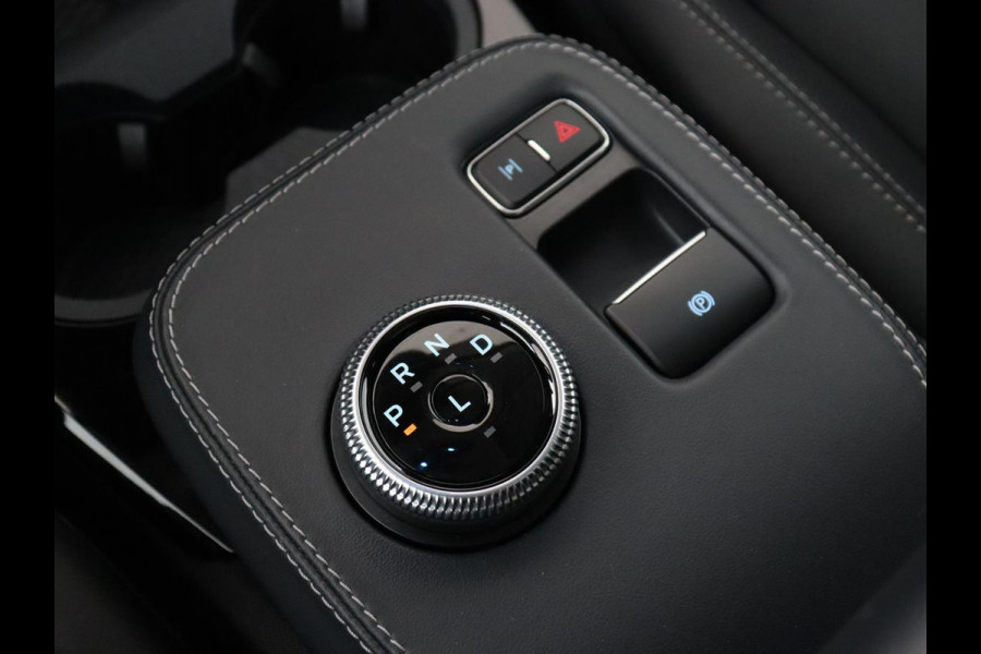 Ford Mustang Mach-E RWD 75 kWh | Panoramadak | Leder | Trekhaak | Stoelverwarming | Adaptive cruise | 360 camera | Adaptive cruise | B&O Sound | Stuurverwarming