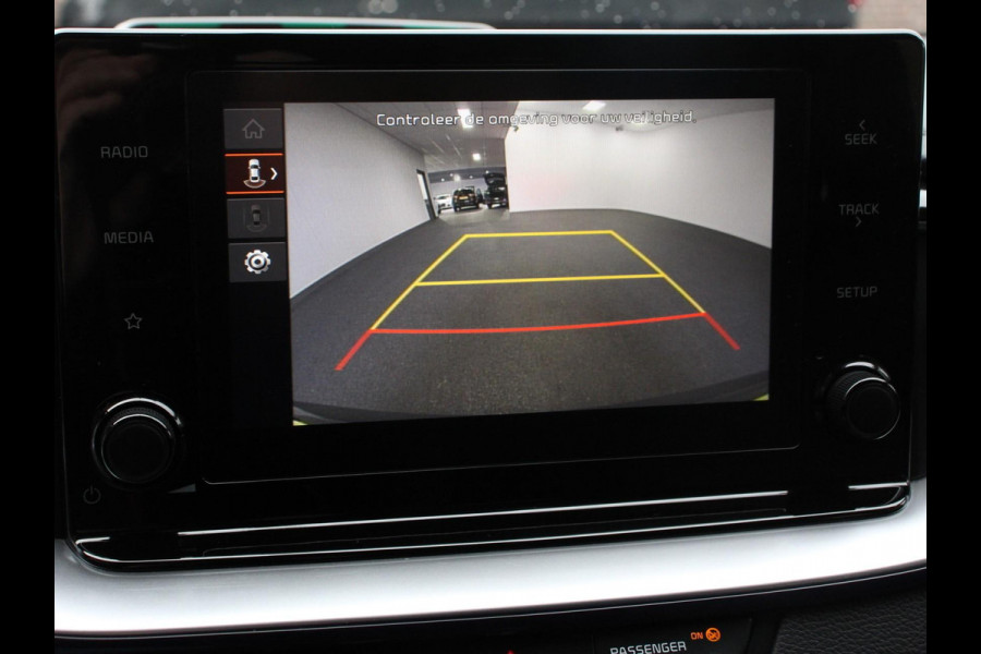 Kia Ceed Sportswagon 1.6 GDI PHEV DynamicLine DEMO!! Achteruitrijcamera Stuurverwarming Stoel verwarming Climate control LED Keyless start/ entry Parkeersensoren achter Adaptieve cruise control Lane assist