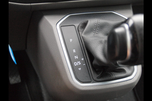 Volkswagen Transporter 2.0 TDI L2H1 32 | 150PK | Koppejan Edition | Camera | Trekhaak | Cruise Control | Apple Carplay | Imperiaal | Automaat |